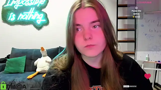 MiraaBloom online show from October 2025 02:14:02 PM