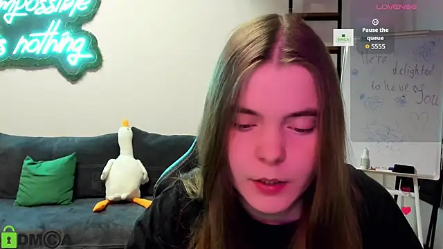 MiraaBloom online show from November 2025 02:17:02 PM