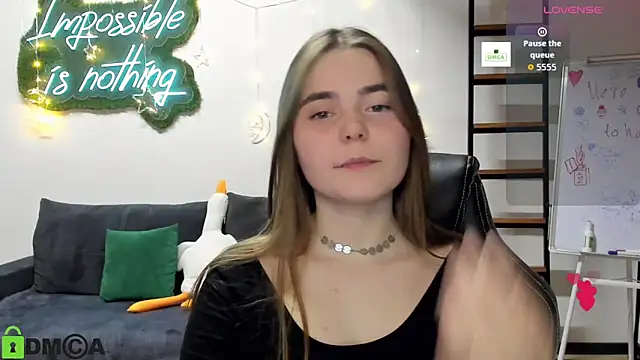 MiraaBloom online show from December 2025 03:03:01 PM