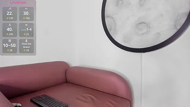 Nicole2507 online show from December 2025 12:37:01 PM