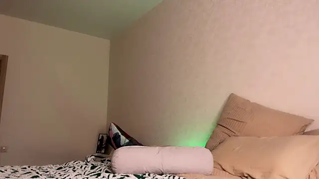 Lin Cherie online show from October 2025 06:01:01 AM