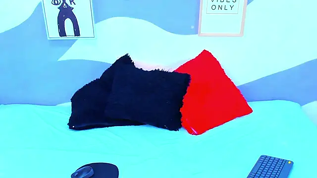 VIOLETA-28 online show from November 2025 01:44:01 PM