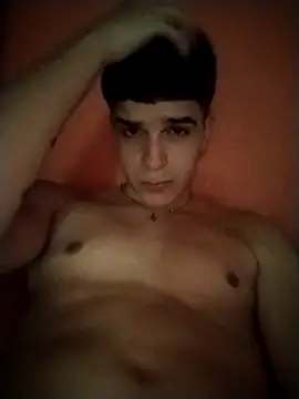 Snapshot of Danii2005 chatting on November 2025 07:08:02 PM Danii2005 online show from November 2025 07:08:02 PM