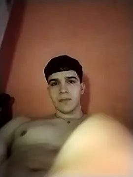 Snapshot of Danii2005 chatting on October 2025 01:34:01 PM Danii2005 online show from October 2025 01:34:01 PM