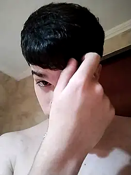 Snapshot of Danii2005 chatting on November 2025 11:00:02 AM Danii2005 online show from November 2025 11:00:02 AM