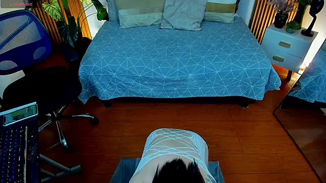 camilaa lux online show from October 2025 10:45:02 AM