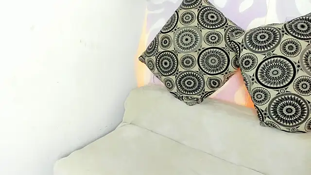 mia scarlett7 online show from November 2025 12:53:02 PM