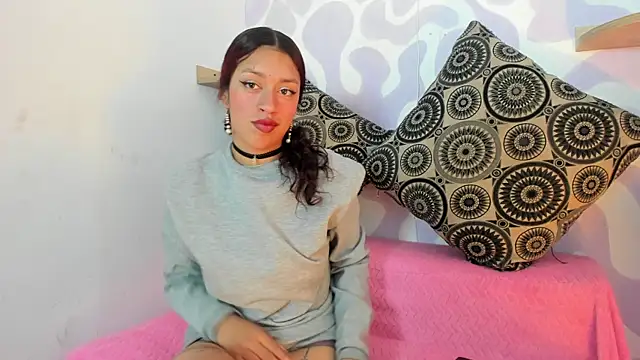 mia scarlett7 online show from November 2025 01:22:01 PM