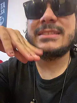 DemienMdivani online show from November 2025 01:06:01 AM