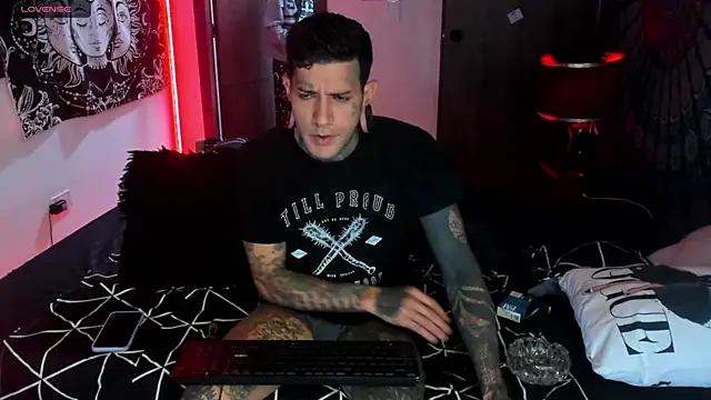 cleoo jhonny online show from November 2025 06:58:01 AM