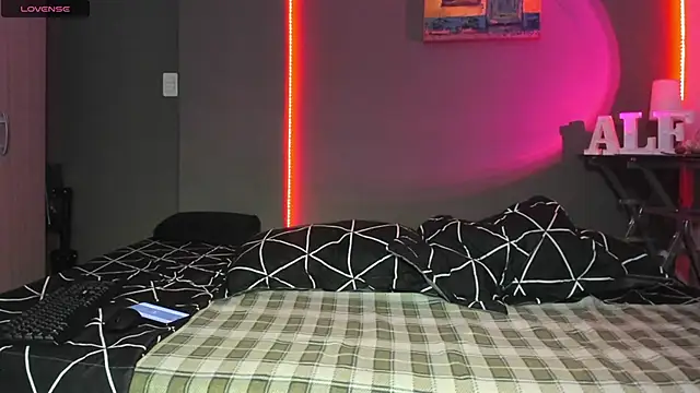 cleoo jhonny online show from March 2026 12:22:02 AM