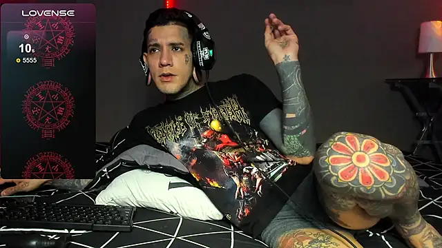 cleoo jhonny online show from April 2026 03:02:02 AM