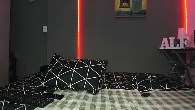 cleoo jhonny online show from March 2026 05:19:01 AM