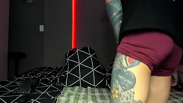 cleoo jhonny online show from March 2026 03:31:02 PM