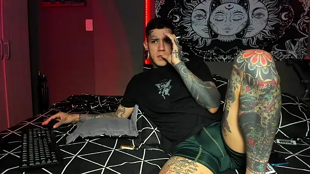 cleoo jhonny online show from April 2026 06:36:02 AM