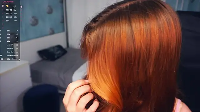 OcieJakab online show from December 2025 06:28:02 PM