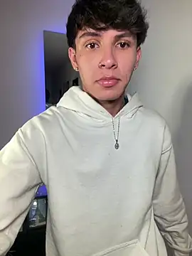 Will starr online show from April 2026 03:42:01 AM