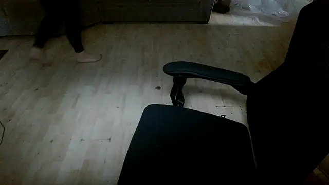 stacybanks online show from April 2026 12:40:01 PM