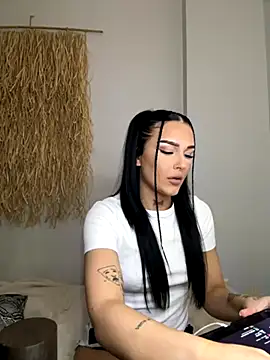 Gabbyys online show from November 2025 08:23:02 PM