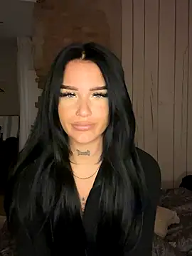 Gabbyys online show from November 2025 08:24:01 PM