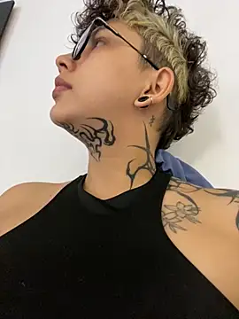 Abby Evanns1 online show from November 2025 03:38:01 PM