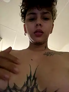 Abby Evanns1 online show from December 2025 01:47:02 PM