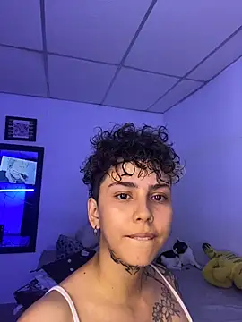 Abby Evanns1 online show from November 2025 02:04:01 AM