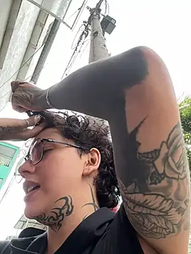 Abby Evanns1 online show from April 2026 04:11:02 PM