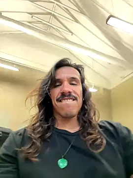 caiiobahia online show from December 2025 10:49:02 PM