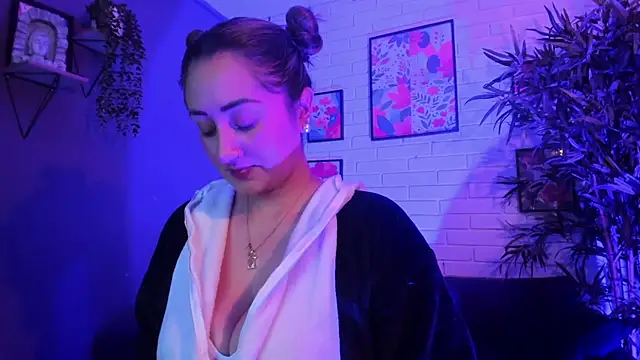 Sofia  Stk online show from November 2025 03:32:01 AM