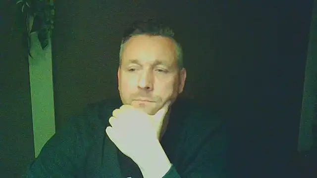 Snapshot of Woody_Longbong chatting on October 2025 05:33:02 PM Woody Longbong online show from October 2025 05:33:02 PM
