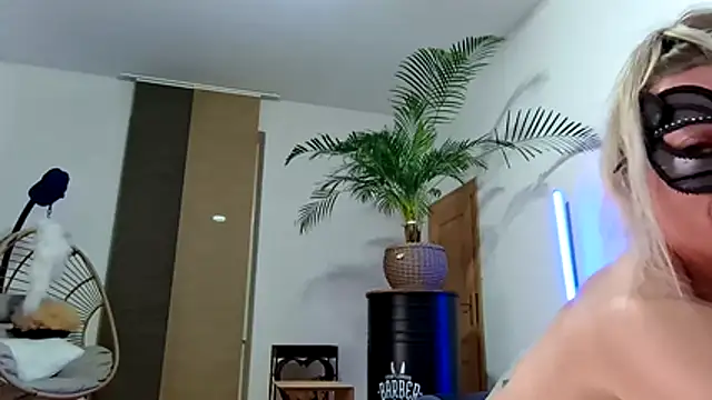 couple mistery online show from April 2026 07:07:02 PM