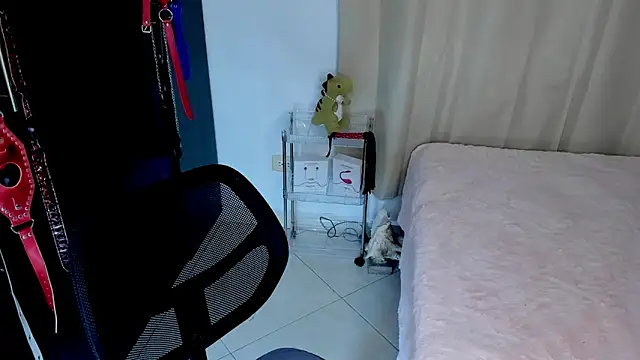 Emilyvalk  online show from March 2026 09:07:02 PM