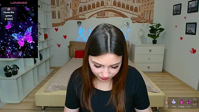 KittyShenson online show from April 2026 12:00:01 PM