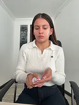 Talia Bonet online show from June 2026 02:39:02 PM