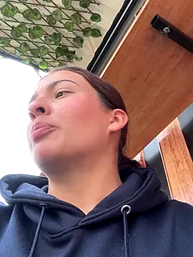 Talia Bonet online show from October 2025 03:33:01 PM