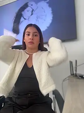 Talia Bonet online show from April 2026 04:20:02 PM