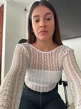 Talia Bonet online show from May 2026 01:08:02 PM