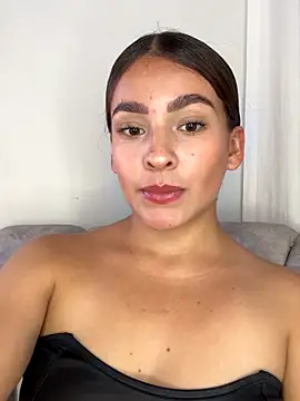 Snapshot of Talia_Bonet chatting on October 2025 03:33:01 PM Talia Bonet online show from October 2025 03:33:01 PM