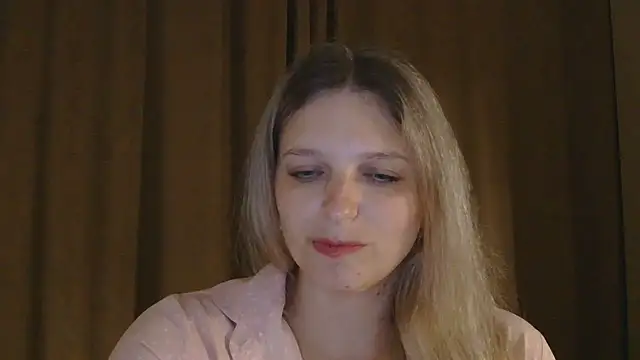 ElisSky301 online show from April 2026 08:33:01 PM
