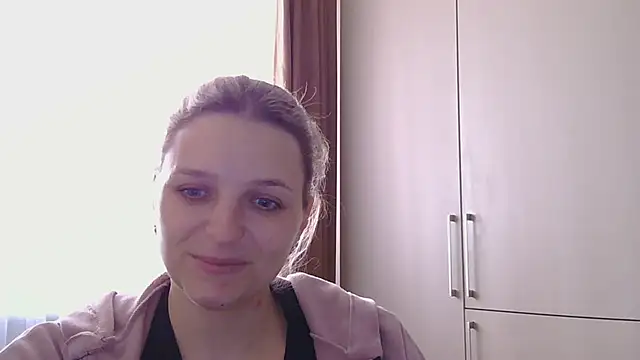 ElisSky301 online show from January 2026 12:23:02 PM