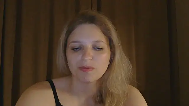 ElisSky301 online show from May 2026 08:18:02 PM