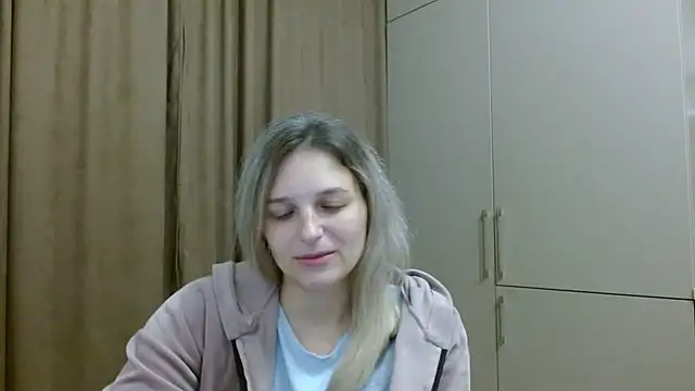 ElisSky301 online show from November 2025 11:19:01 PM