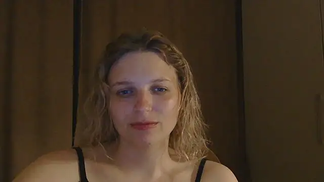 ElisSky301 online show from May 2026 08:16:01 PM