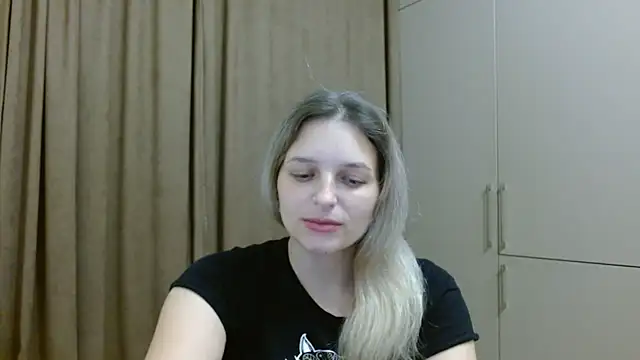 ElisSky301 online show from November 2025 09:37:01 PM