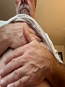 pena633 online show from December 2025 03:22:02 AM