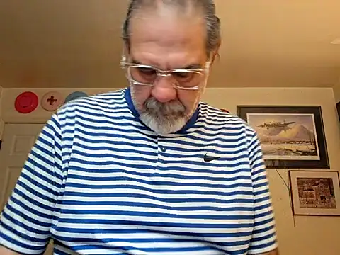 pena633 online show from December 2025 03:33:01 AM