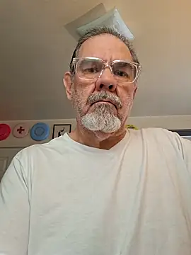 pena633 online show from December 2025 02:48:01 PM