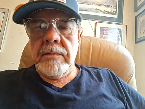 pena633 online show from December 2025 03:33:01 PM