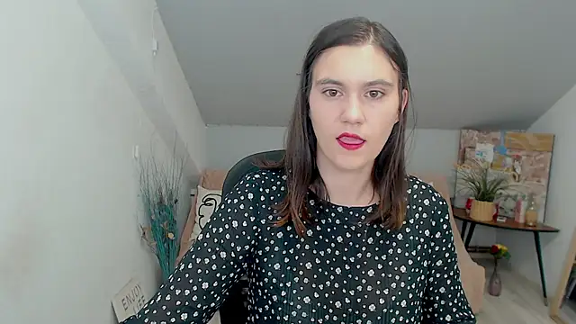 Snapshot of IzzyMonro chatting on October 2025 04:16:01 PM IzzyMonro online show from October 2025 04:16:01 PM